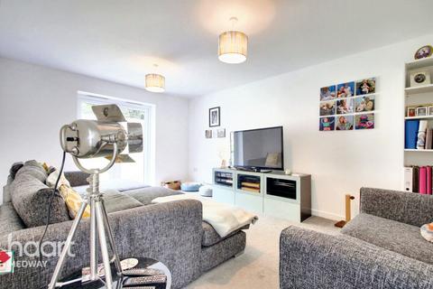 Heron Place, Rochester 4 bed detached house for sale