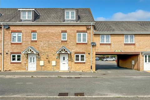 Cheal Way, Littlehampton, West Sussex 3 bed end of terrace house for sale