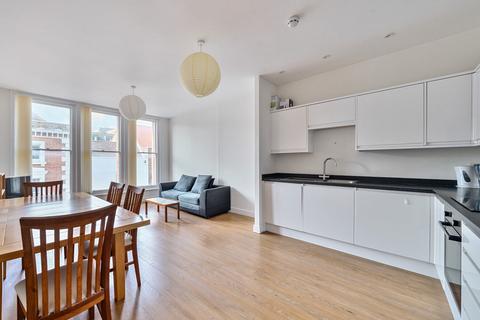 Staple Gardens, Winchester... 1 bed flat for sale