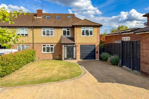 Packhorse Close, St. Albans... 5 bed semi