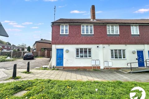 Central Parade, Rochester, ME1 2 bed flat for sale