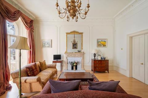 Queen's Gate Terrace, South... 2 bed apartment for sale