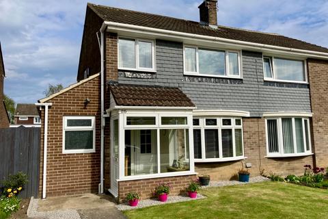 Dunelm Drive, Houghton Le Spring... 3 bed semi