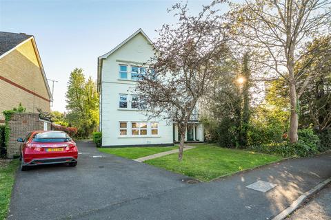 Berrylands Road, Surbiton 2 bed apartment for sale