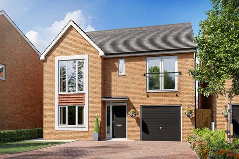4 bed detached house