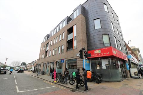 198 High Road, Ilford IG1 2 bed apartment for sale