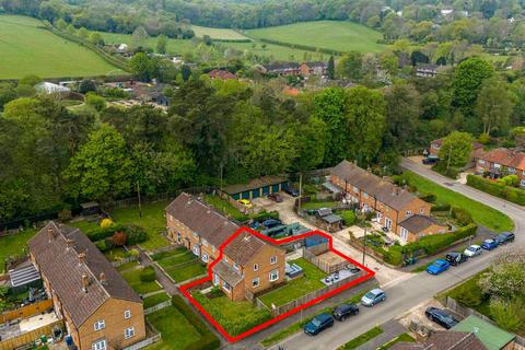 Hobbshill Road, Great Missenden HP16 3 bed terraced house for sale
