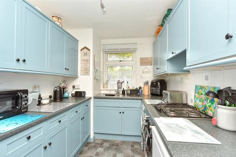 Arundel Close, Chatham ME5 2 bed semi