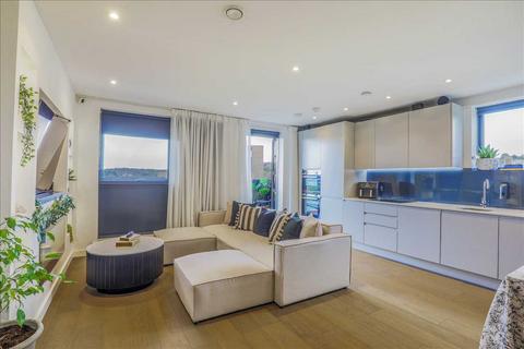 Smitham Court 2 bed apartment for sale