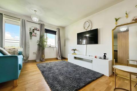 Salisbury Road, Dartford, DA2 2 bed flat for sale