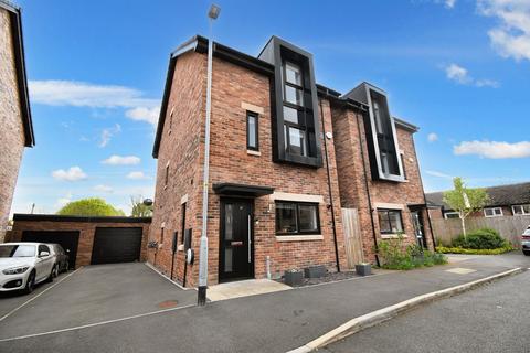 Crimson Gardens, Eccles, M30 4 bed detached house for sale