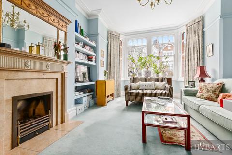 Roseberry Road, Muswell Hill, N10 2 bed flat for sale