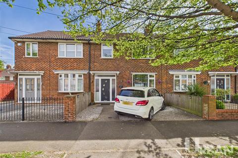Corona Drive, Hull 3 bed house for sale