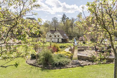Eridge Park, Eridge Green, TN3 5 bed detached house for sale