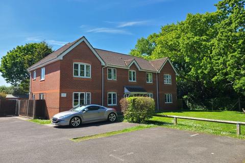 Hawkers Close, Totton SO40 1 bed ground floor flat for sale