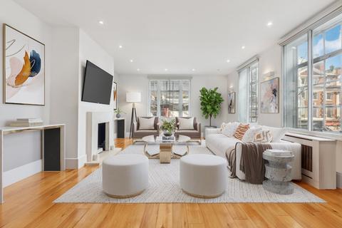 Phillimore Court, Kensington High... 4 bed flat for sale