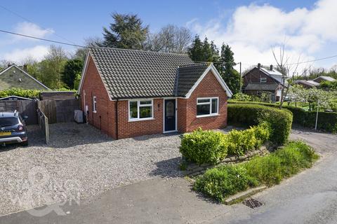 Cheneys Lane, Tacolneston, Norwich 2 bed detached bungalow for sale