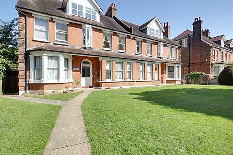 Queen Annes Place, Enfield, EN1 1 bed flat for sale