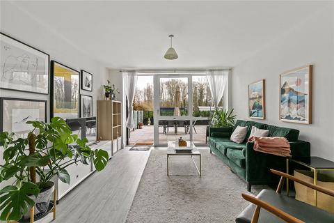 Lion Court, Lion Wharf Road... 2 bed apartment for sale