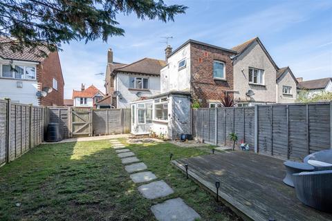 Garden Flat, Annandale Avenue, Bognor... 2 bed flat for sale