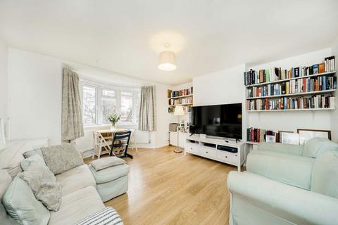 Rosehill Road, London SW18 3 bed flat for sale