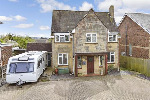 Noke Common, Newport PO30 5 bed detached house for sale