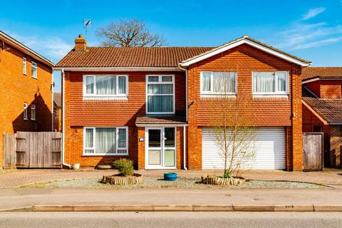 Chapel Lane, Hempstead ME7 4 bed detached house for sale