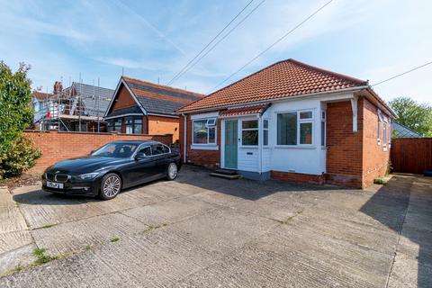 Crabwood Road, Maybush, Southampton 3 bed detached bungalow for sale