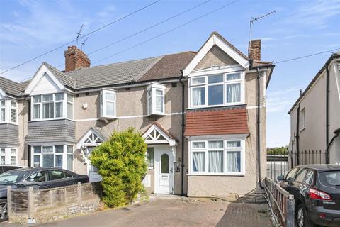 Maswell Park Crescent, Hounslow TW3 3 bed end of terrace house for sale