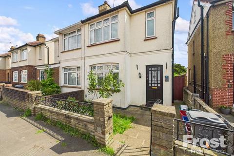 Craigwell Avenue, Feltham, Middlesex... 3 bed semi