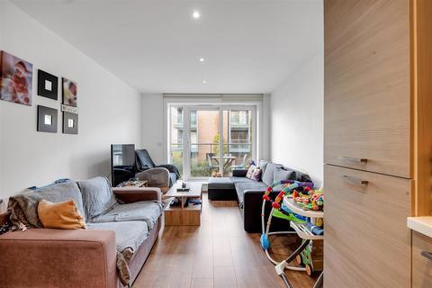 Bromyard Avenue | W3 | London 1 bed apartment for sale