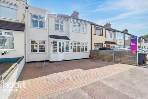 Gorseway, Romford, RM7 0SA 5 bed end of terrace house for sale