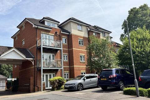 Coopers Rise, High Wycombe HP13 1 bed flat for sale