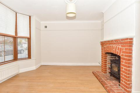 Whyke Road, Chichester PO19 2 bed semi