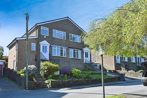 Greenacre Park Rise, Rawdon, Leeds 4 bed semi