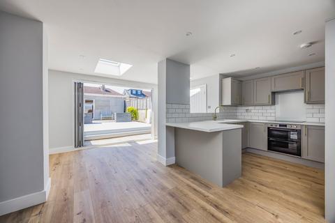 Stanley Avenue, Hampshire PO3 3 bed end of terrace house for sale