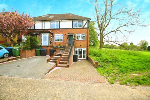Mountfield Road, Hertfordshire HP2 4 bed semi