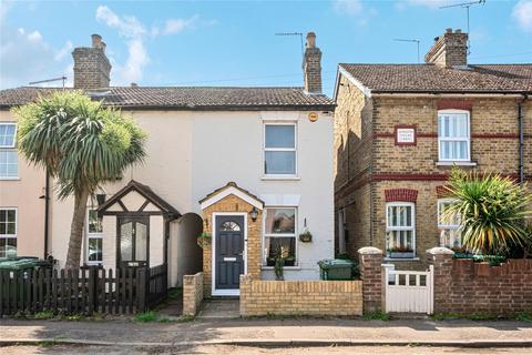 Bremer Road, Surrey TW18 3 bed end of terrace house for sale