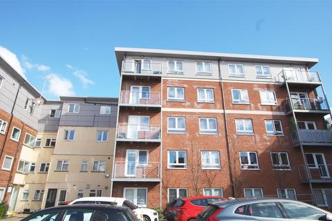 St. Ediths Court, Billericay CM12 2 bed apartment for sale