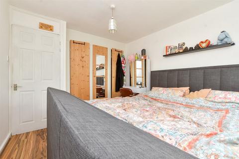 Bracken Avenue, Croydon CR0 2 bed flat for sale