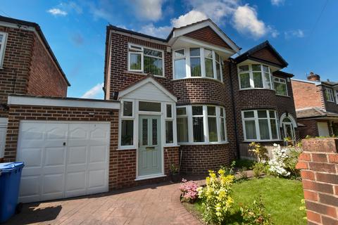 Gleneagles Road, Urmston, M41 4 bed semi