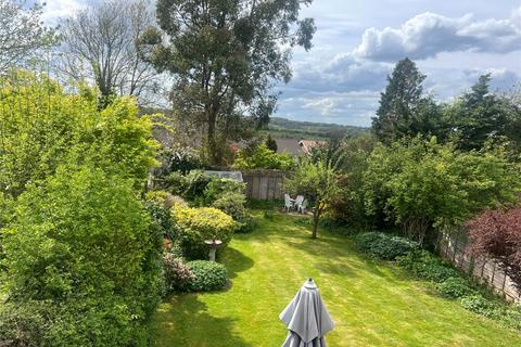 Main Road, Biggin Hill, Westerham... 3 bed semi