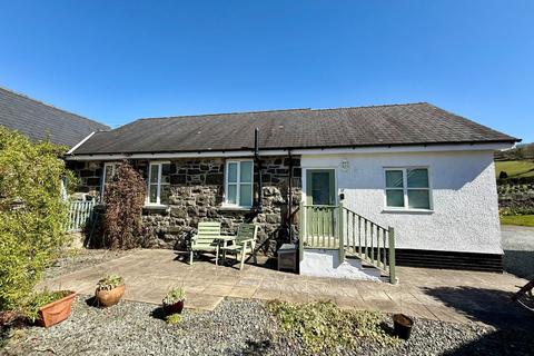 10 Llwyn View, Fron Serth, Dolgellau... 2 bed bungalow for sale