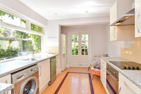 Compton Road, Brighton, East Sussex 2 bed terraced house for sale
