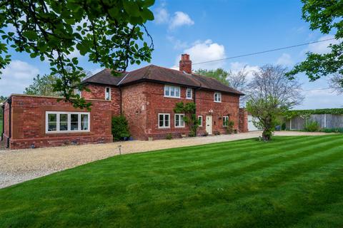 11 Shrewsbury Road, Preston Gubbals... 4 bed detached house for sale