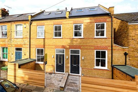 Sefton Street, Putney, London, SW15 3 bed semi