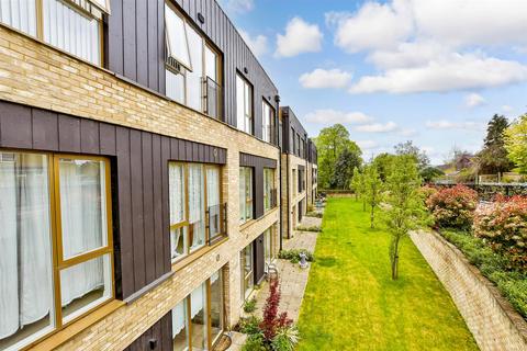 The Orpines, Wateringbury, Maidstone... 1 bed ground floor flat for sale
