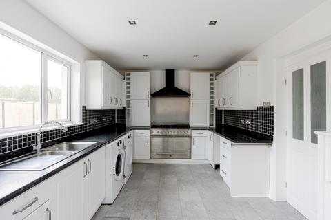 3 bed semi-detached house