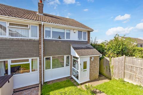 The Willows, Newington ME9 3 bed end of terrace house