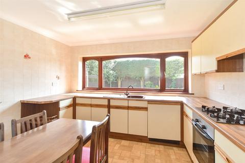 Grange Avenue, Wickford, Essex 4 bed detached house for sale